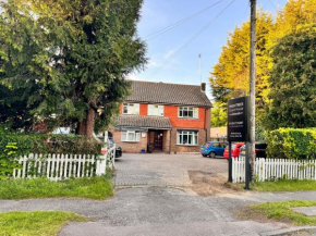 High Trees Guest House Gatwick